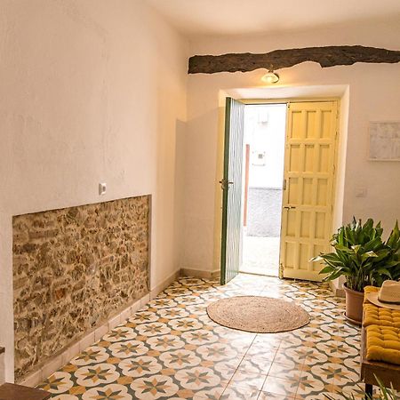 Casa Rural La Artistica, Alojamiento Y Arte フエンテエリドス エクステリア 写真